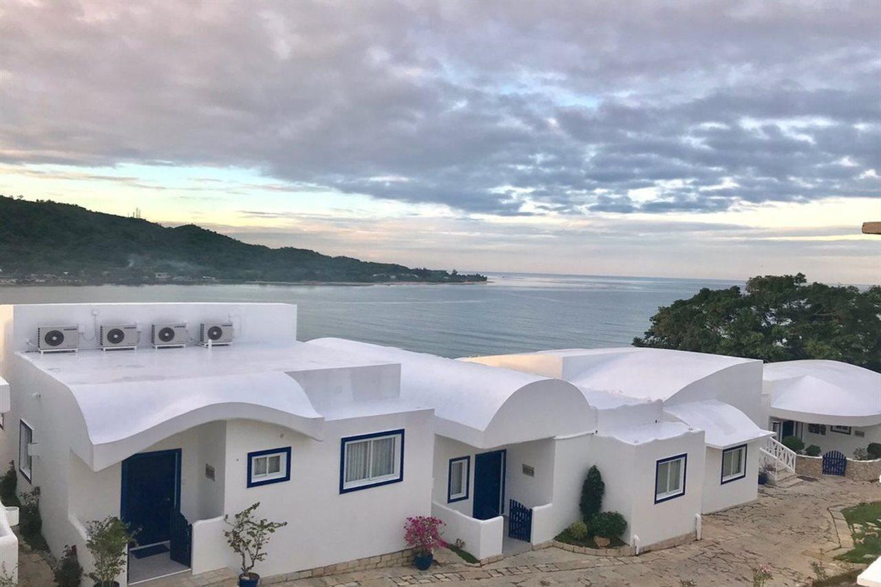 Vitalis Villas Ilocos Esterno foto