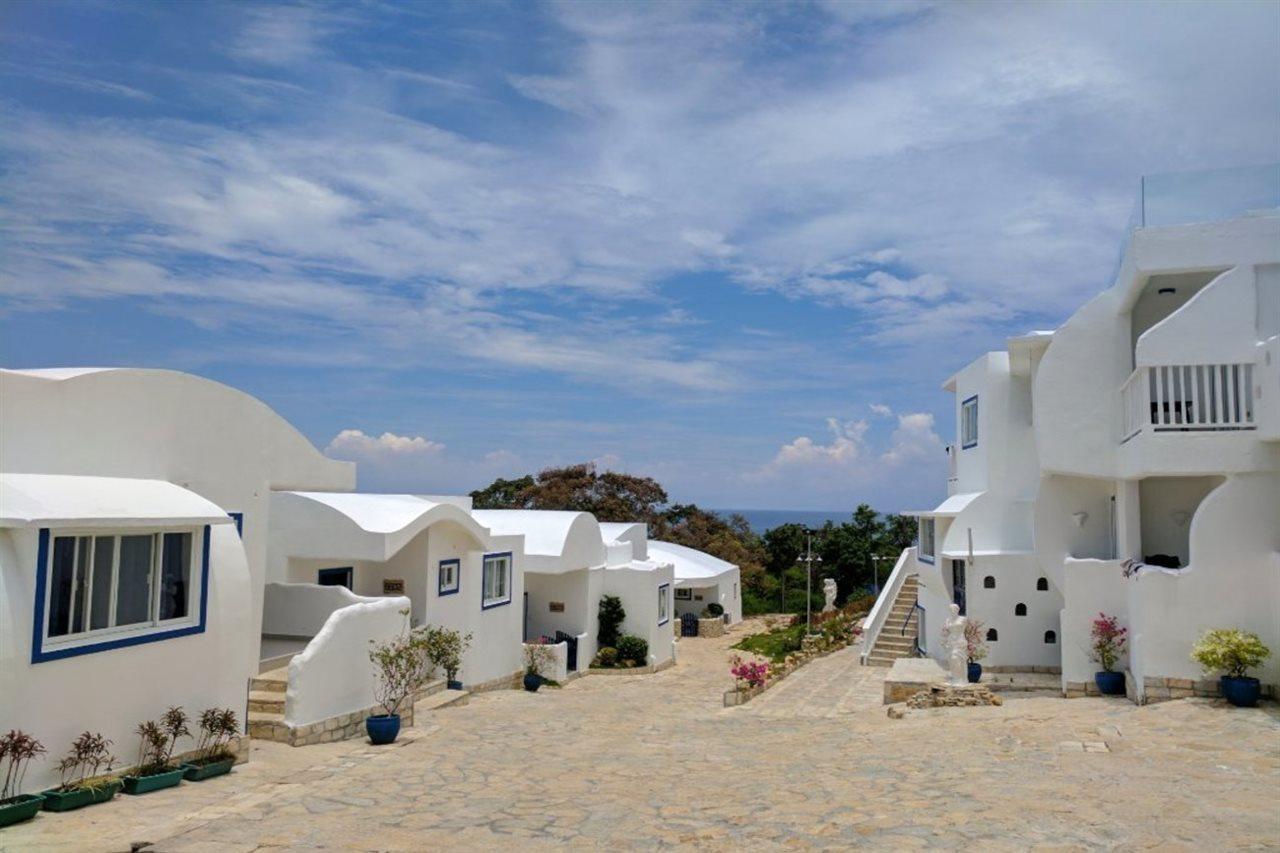 Vitalis Villas Ilocos Esterno foto