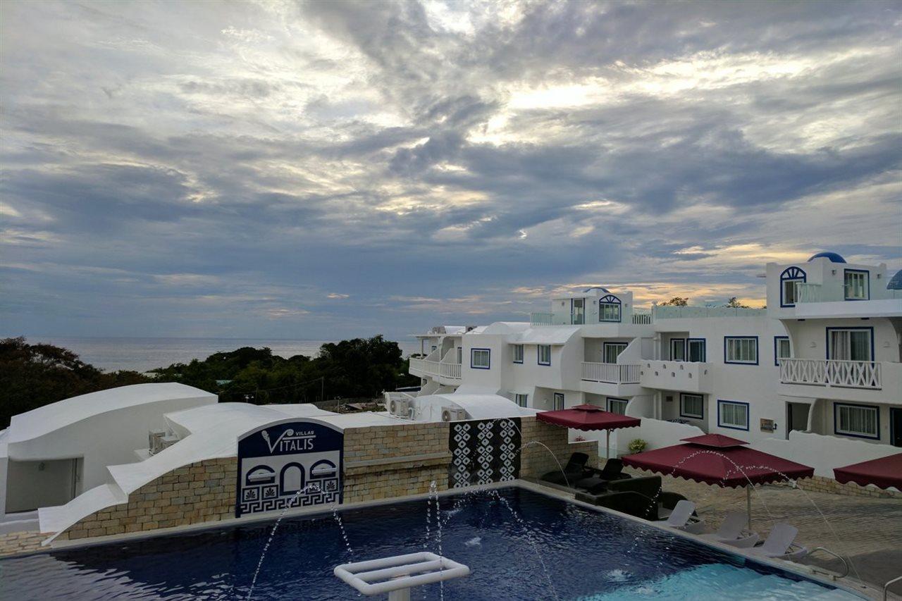 Vitalis Villas Ilocos Esterno foto