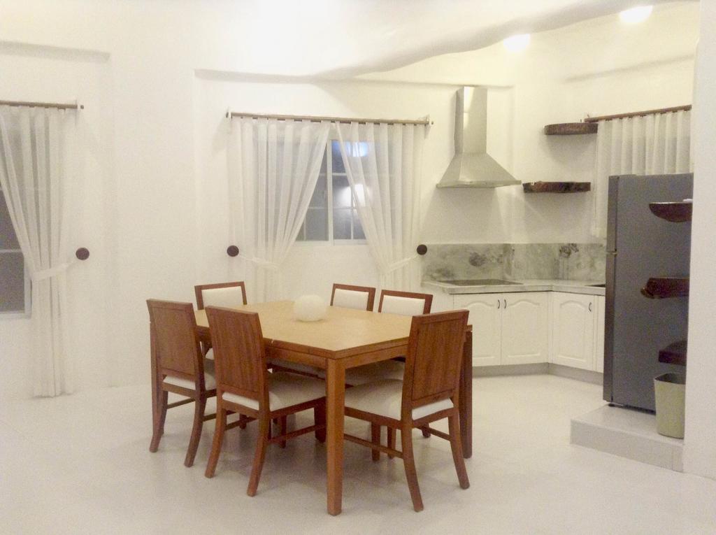 Vitalis Villas Ilocos Esterno foto